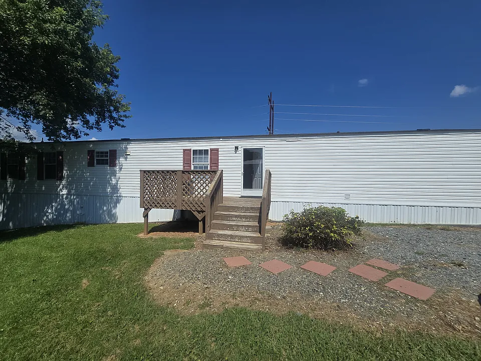 5 Doc Weaver Dr