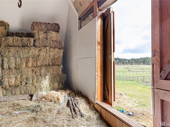Welcome to the Enormous Hay Loft!  You can just barely see the hook at the top left attached to the Winch on a Roller Track to help you stock the loft with ease.