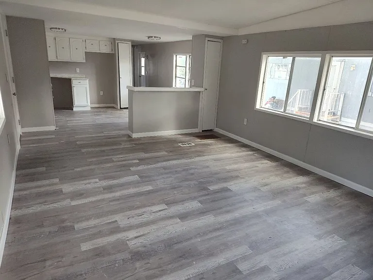 503 S Humbolt Ave — Photo 3