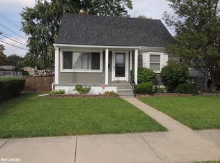 22901 Gaukler St, Saint Clair Shores, MI