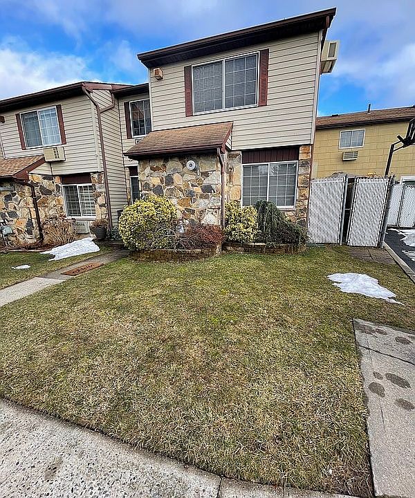 1st image of 18A Fuller Ct