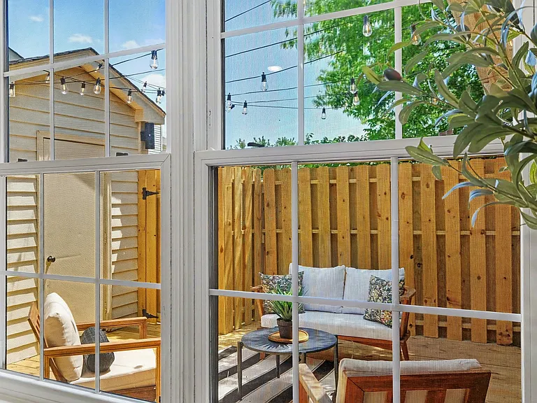 613 Brentwood Point — Photo 21