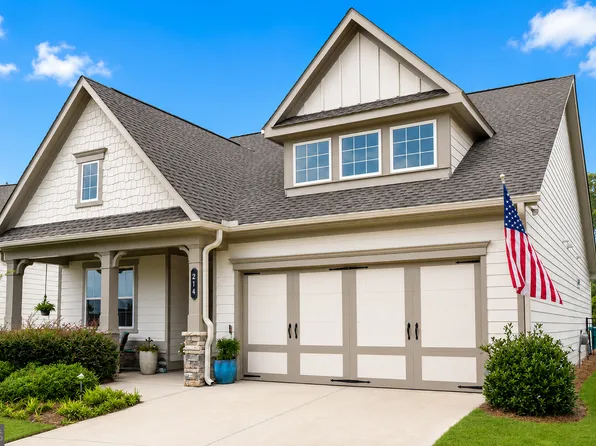 214 Hickory Bluffs Pkwy, Canton, GA 30114