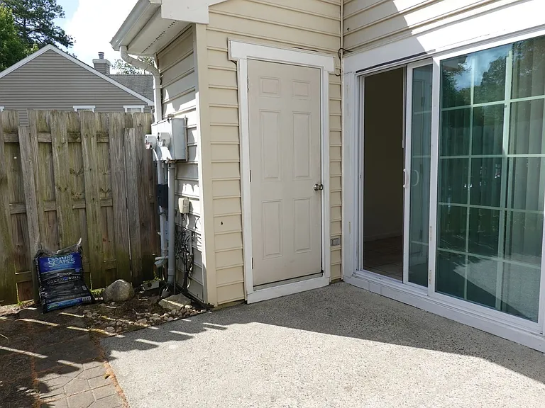 394 Rivers Ridge Cir — Photo 16