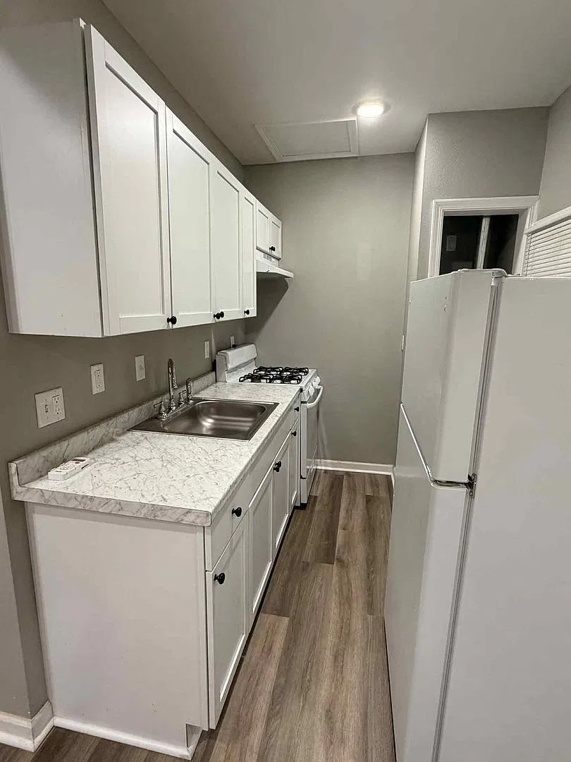 832 S. Moffett Ave -609 w 9th — Photo 3