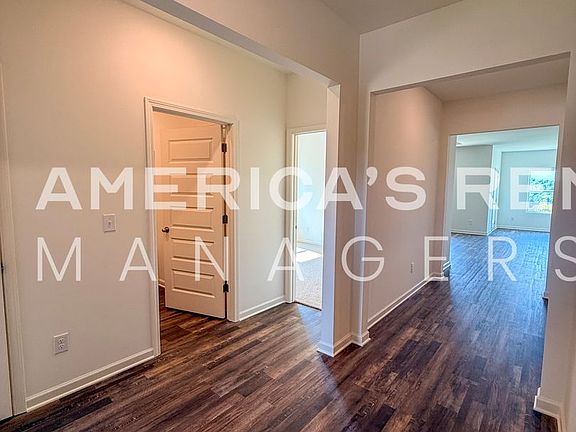 5th image of 431 Parkway Gardens Dr