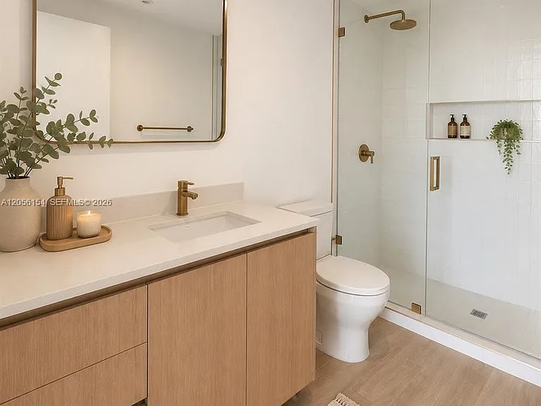 90 NE 32nd St #816 — Photo 8