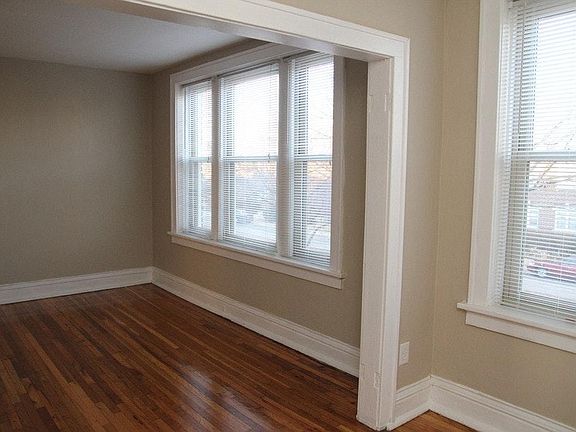 5th image of 815 Leland Ave APT 2S