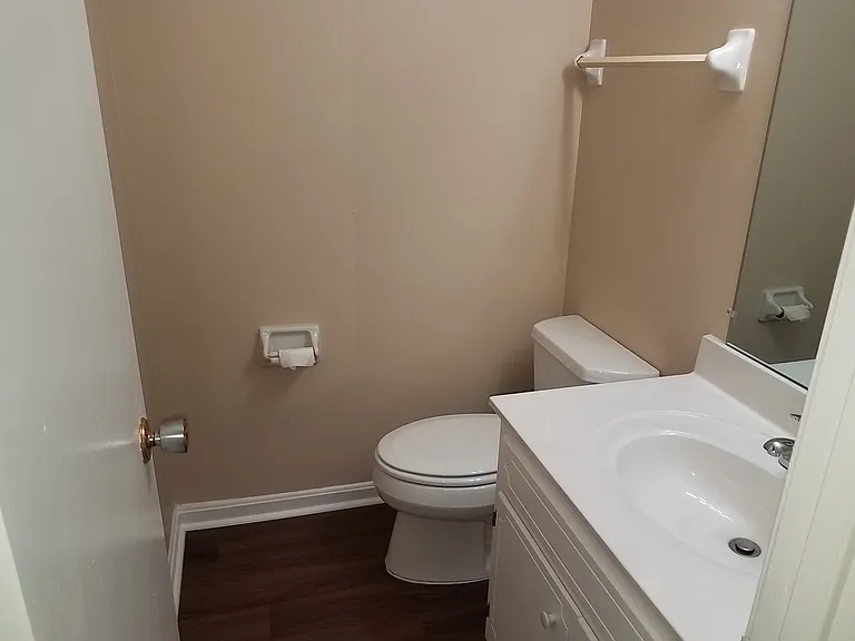1011 Murfreesboro Rd #F2 — Photo 6