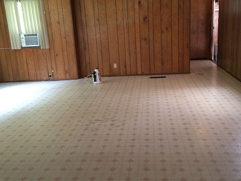2nd image of 1100 Harmony Dr S