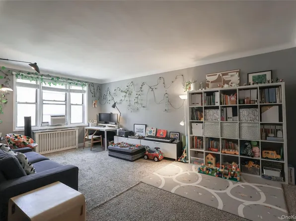 63-61 99th Street #E6, Rego Park, NY 11374