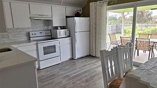 2nd image of 7571 Perennial Rd