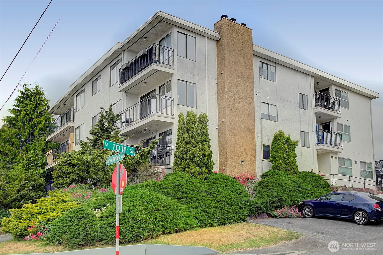 10106 Greenwood Avenue N #301 photo 1