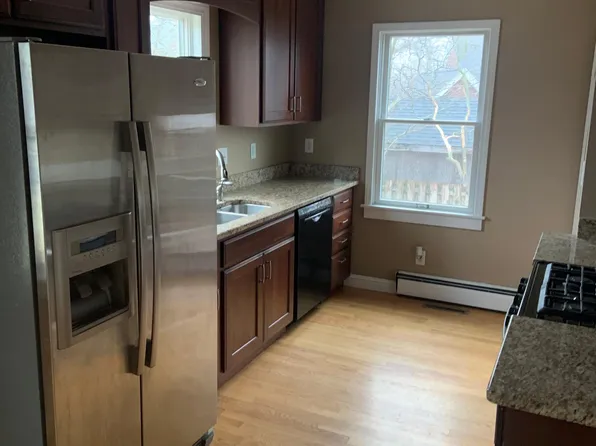 26 Prospect Pl, Iowa City, IA 52246