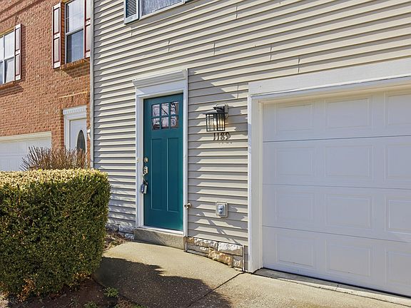 2nd image of 1189 Ashford Ln