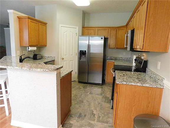 2nd image of 2606 Brahman Meadows Ln