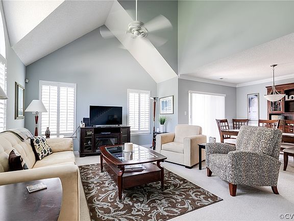 5th image of 12417 Carnoustie Ln