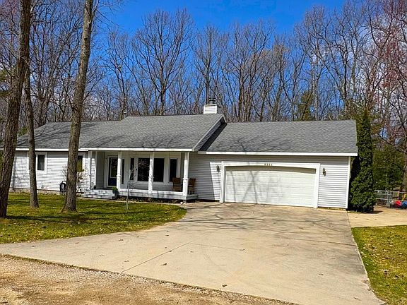 2nd image of 8884 Beverly Rd