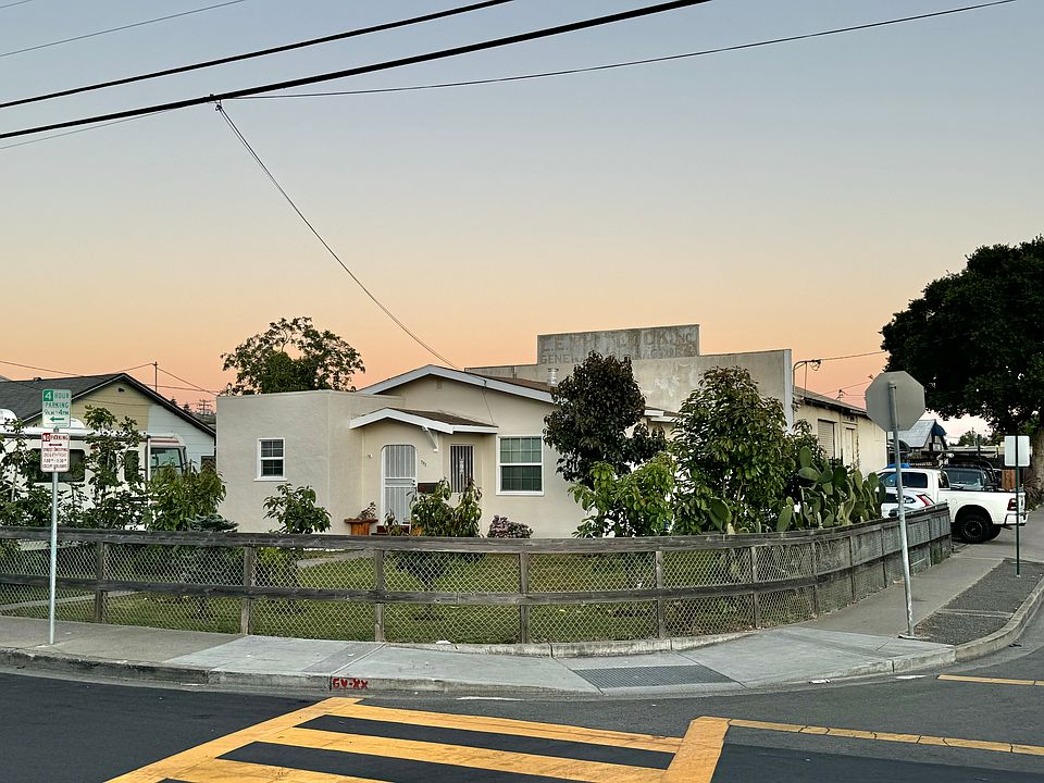 View of house from street