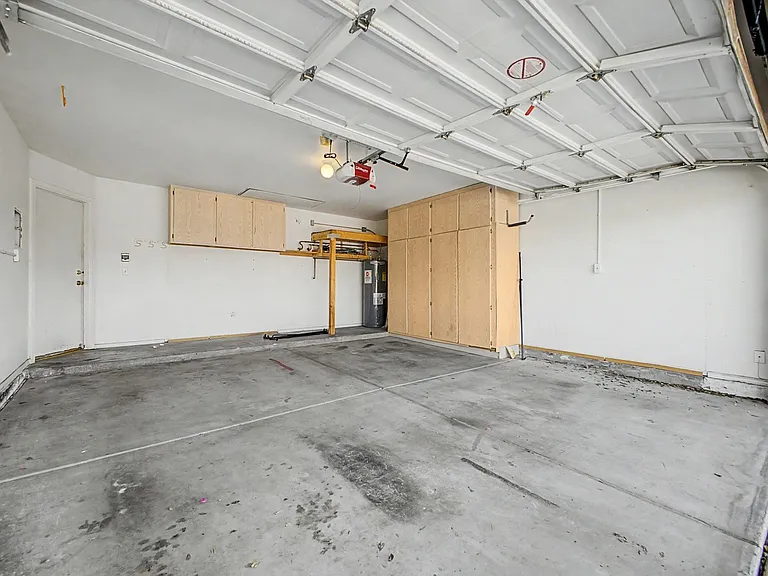7435 W Louise Dr — Photo 23