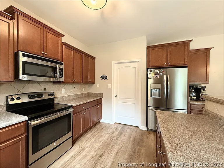 239 Boswell St — Photo 8