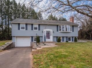 6 Stardust Dr, Enfield, CT 06082