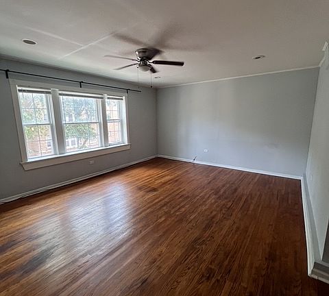 2nd image of 7434 N Seeley Ave #2S