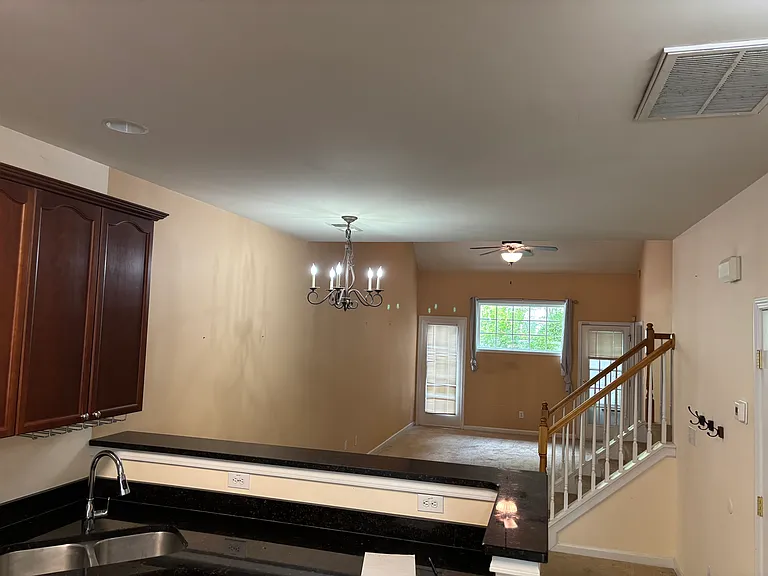 2404 Clock Face Ct — Photo 10