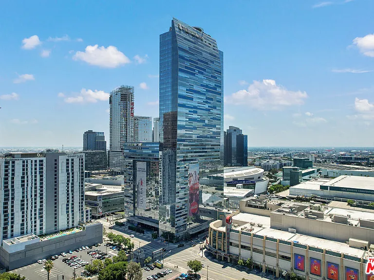 900 W Olympic Blvd #28D — Photo 9