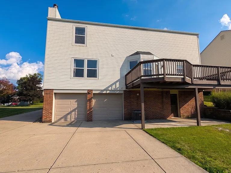 3129 Westwind Dr — Photo 4