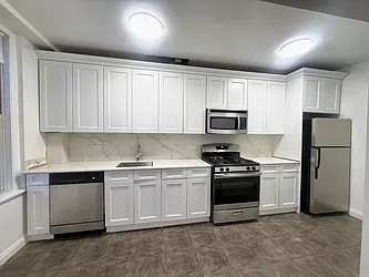 136 Hicks Street, #1H