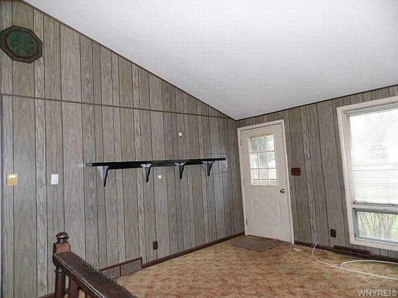 5th image of 41 Ashley Dr
