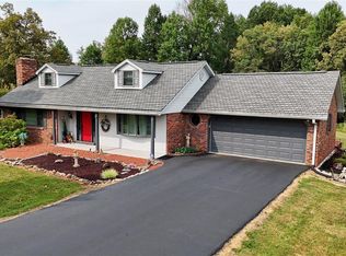 815 Roundtop Rd, Elizabethtown, KY 42701