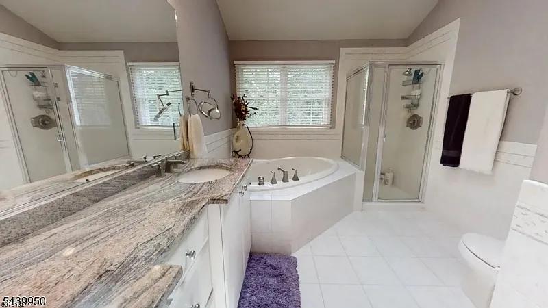 3 bed, 2.5 bath, $5,150 — Photo 4