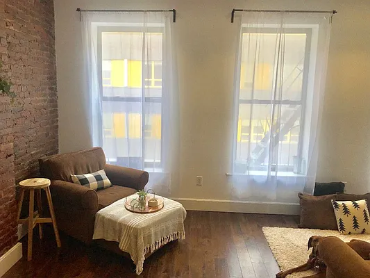 Rented by Brooklyn Bridge | media 5