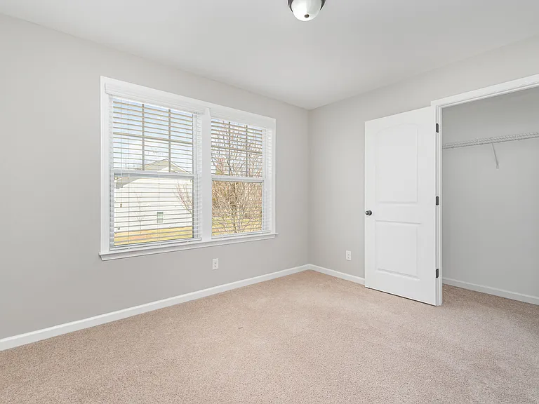 3390 Saddlebrook Dr — Photo 19