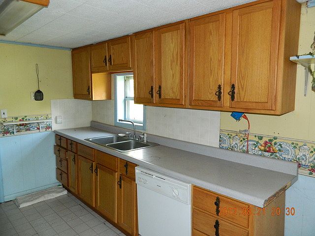 2nd image of 205 S 7th St