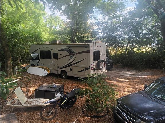 4th image of 833 Wayne Ave