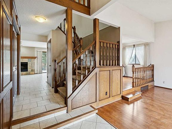 5th image of 40 S Scenic Pl NW