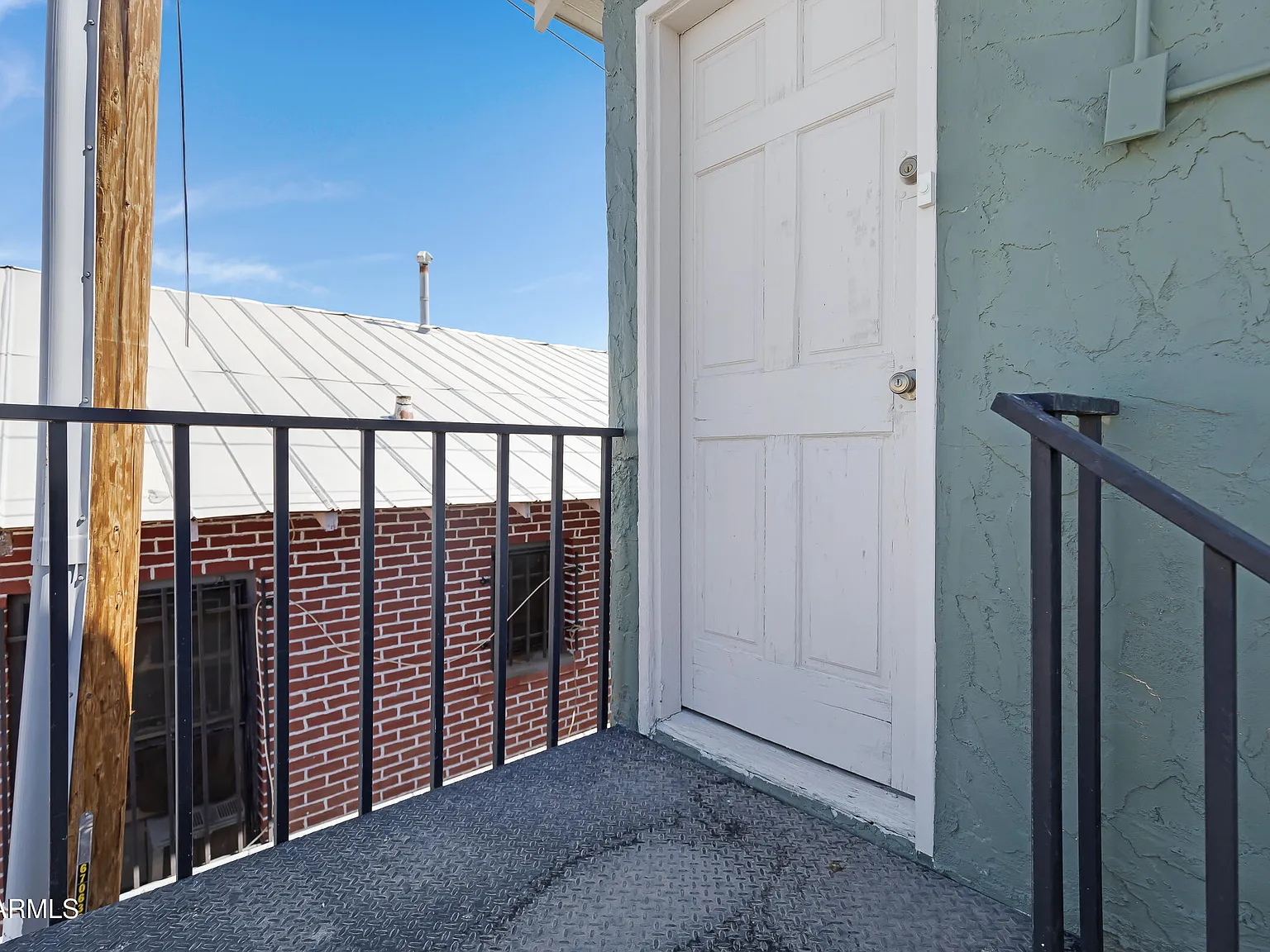 1 bed, 1.0 bath, 642 sqft, $745 — Photo 3