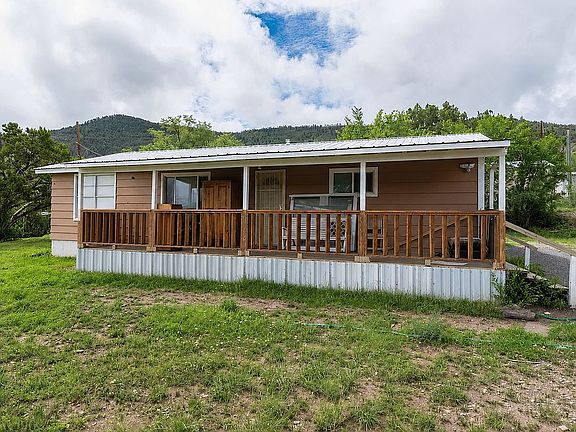 3rd image of 205 Harris Ln