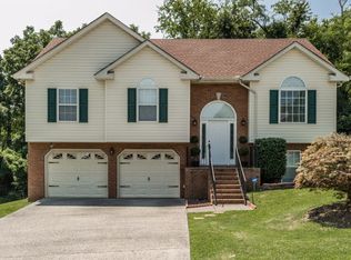 102 Trace Ct, Hendersonville, TN 37075