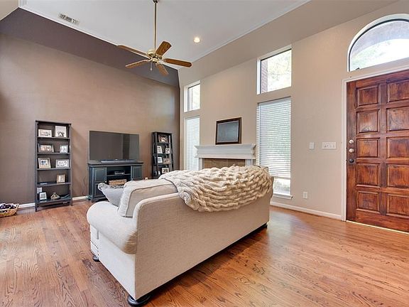 3rd image of 6311 Westcott St