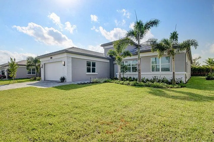4 bed, 4.5 bath, 3182 sqft, $7,500 — Photo 3