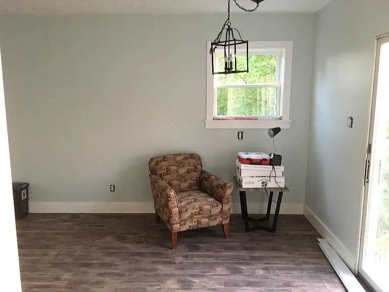 240 Highland Ave — Photo 11