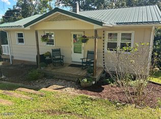 2402 Hickory Hill Rd, Blackwater, VA 24221