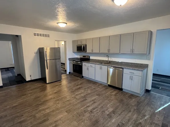 601 N 5th St, Goshen, IN