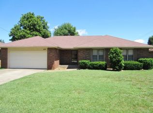429 E Greenwood St, Springfield, MO 65807