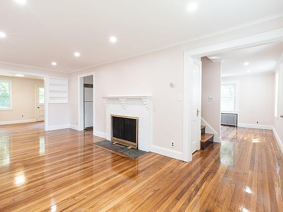OPEN CONCEPT LIVING ROOM