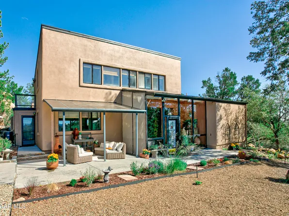 930 Country Club Dr, Prescott, AZ 86303